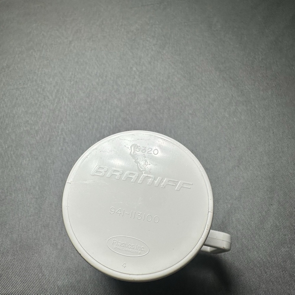Vintage BRANIFF International Airlines Black &‎ White Cappuccino Mug - Plastic - Picture 5 of 5